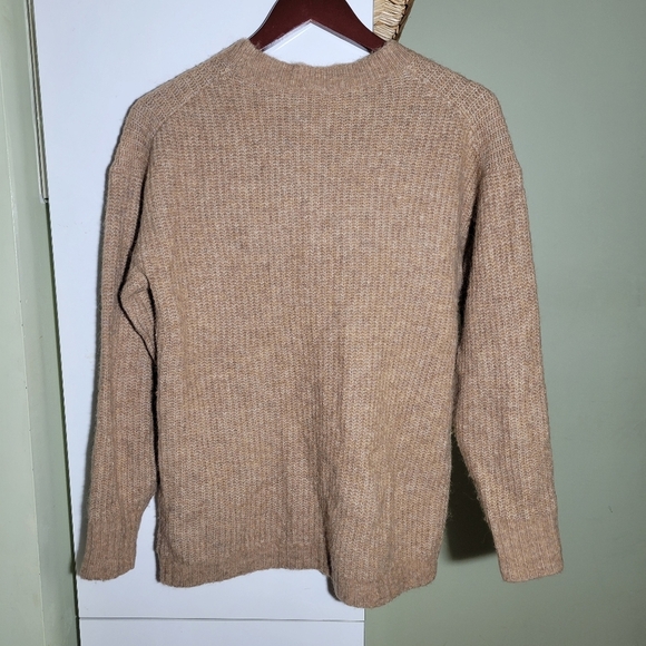Aritzia Group Babaton wool alpaca blend round neck ribbed knit sweater tan XS - Picture 2 of 5